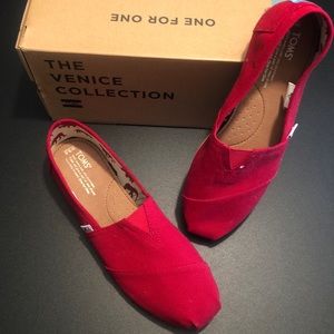 Toms Brand New The Venice Collection Shoes